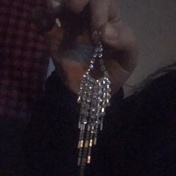 Sparkly dangle earrings - Picture 2 of 2